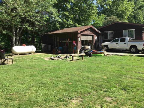 Tiny photo for 2338 E Tanner Lane, Winamac, IN 46996 (MLS # 202523974)