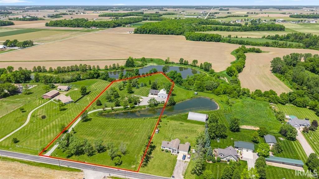 Photo of 21735 Ward Road, Woodburn, IN 46797 (MLS # 202609925)