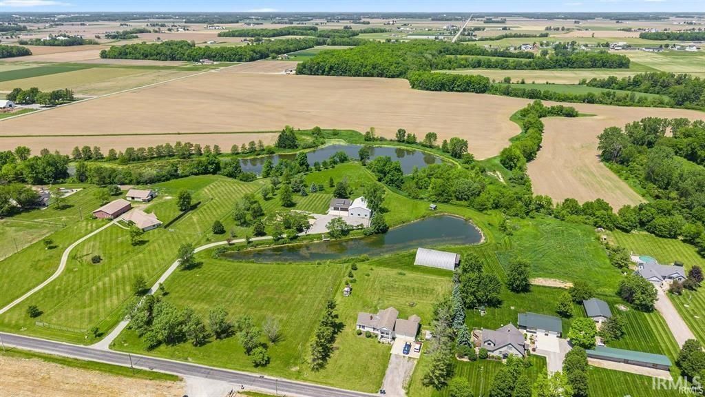 Photo of 21735 Ward Road, Woodburn, IN 46797 (MLS # 202609925)