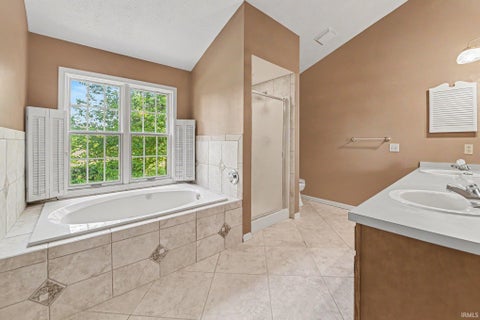 Tiny photo for 15730 Durham Way, Granger, IN 46530 (MLS # 202622138)