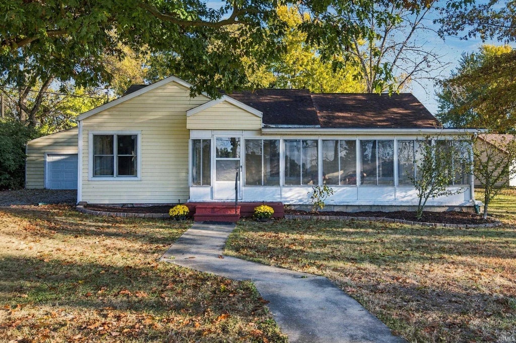 Photo of 9408 W Jackson Street, Muncie, IN 47304 (MLS # 202644179)