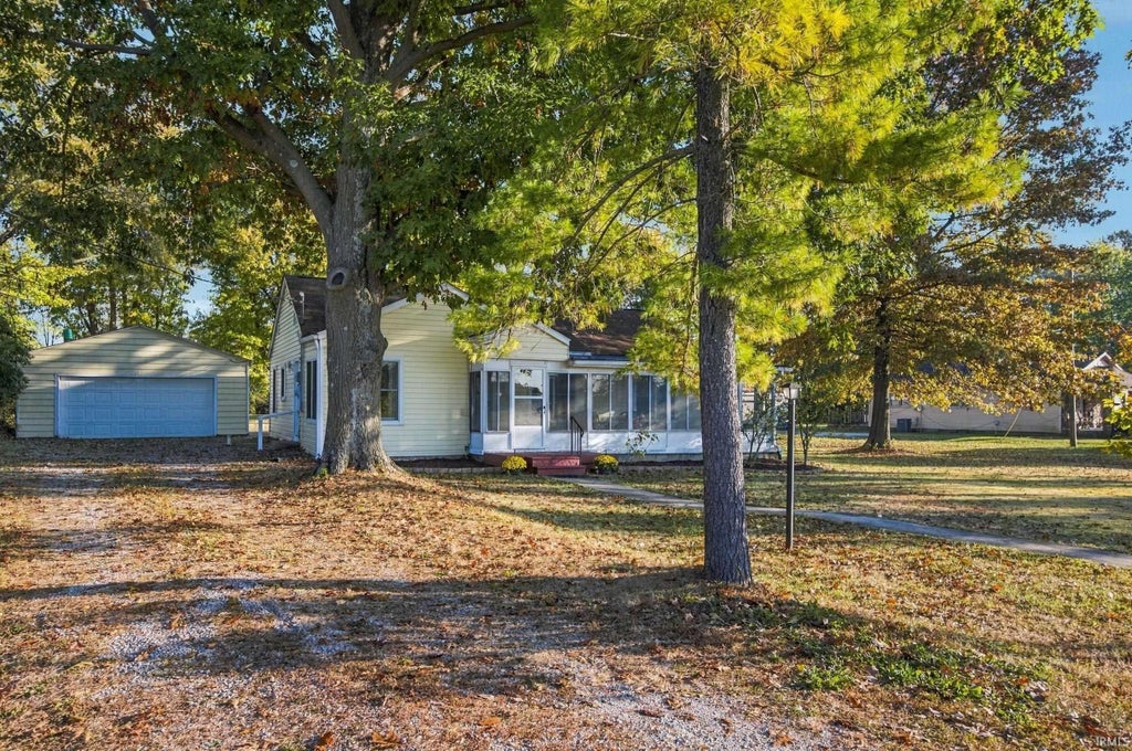 Photo of 9408 W Jackson Street, Muncie, IN 47304 (MLS # 202644179)