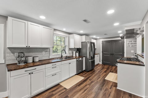 Tiny photo for 2870 Guilford Street, Huntington, IN 46750 (MLS # 202643895)