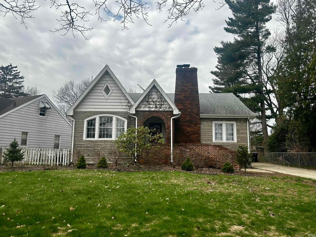 Photo of 19530 Paxson Drive N Dr, South Bend, IN 46637 (MLS # 202611475)