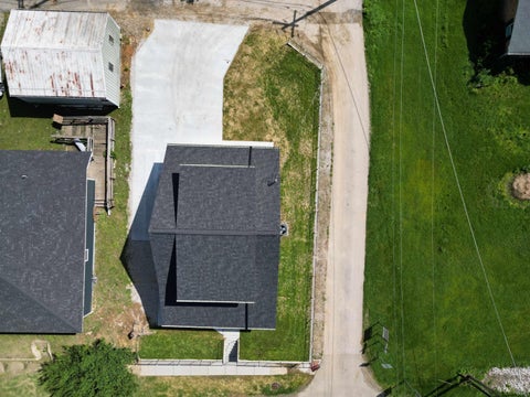 Tiny photo for 716 S 9th Street, Petersburg, IN 47567 (MLS # 202620505)
