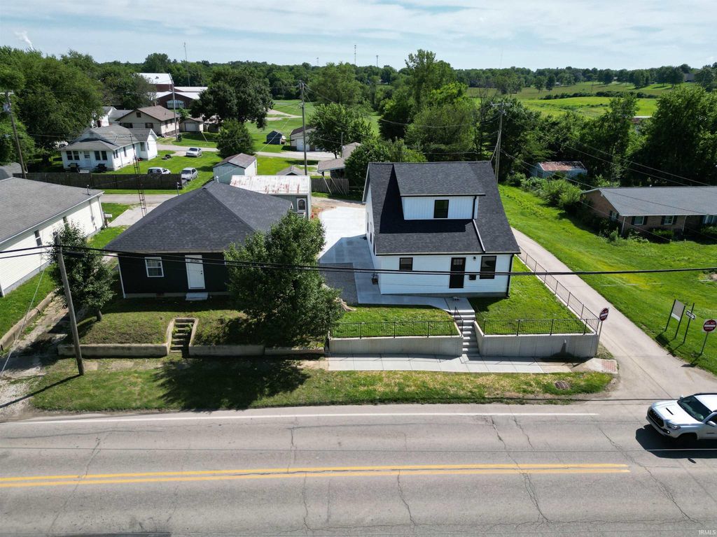 Photo of 716 S 9th Street, Petersburg, IN 47567 (MLS # 202620505)