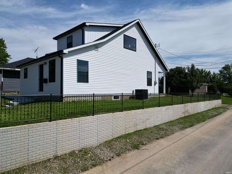 Tiny photo for 716 S 9th Street, Petersburg, IN 47567 (MLS # 202620505)