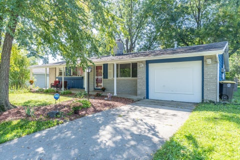 Tiny photo for 2811 Bosworth Drive, Fort Wayne, IN 46805 (MLS # 202640563)
