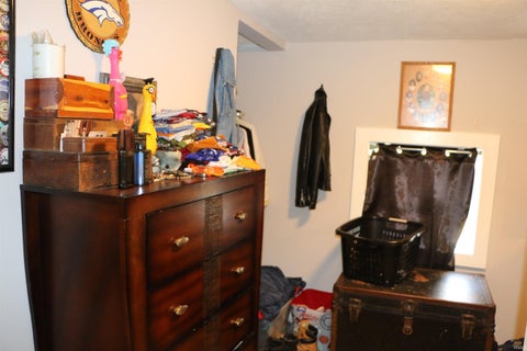 Tiny photo for 1617 1/2 E 4th Street, Mishawaka, IN 46544 (MLS # 202634999)