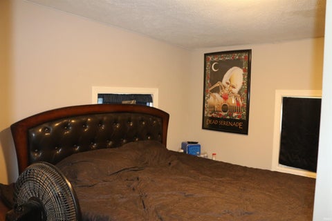 Tiny photo for 1617 1/2 E 4th Street, Mishawaka, IN 46544 (MLS # 202634999)