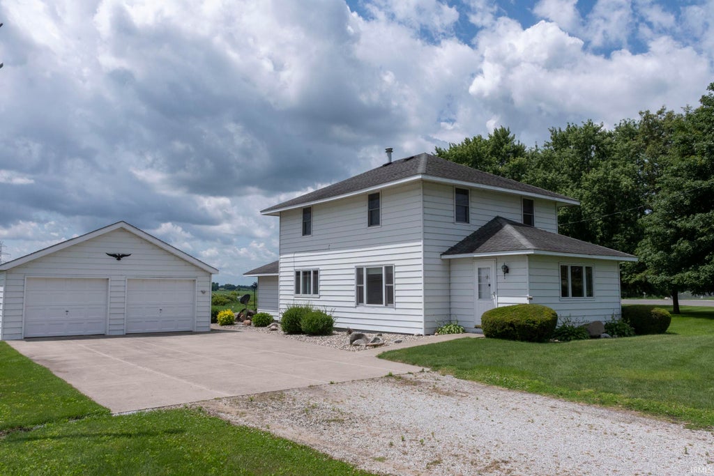 Photo of 61000 Crumstown Highway, North Liberty, IN 46554 (MLS # 202625708)