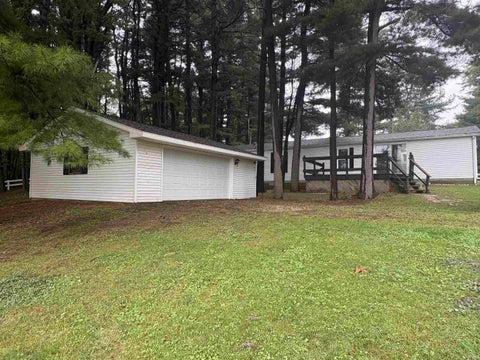 Tiny photo for 10171 4 TH Road, Bremen, IN 46506 (MLS # 202638822)