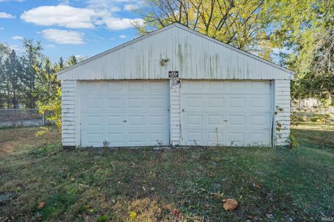 Tiny photo for 2205 Vinton Street, Lafayette, IN 47904 (MLS # 202544154)
