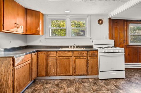 Tiny photo for 2205 Vinton Street, Lafayette, IN 47904 (MLS # 202544154)