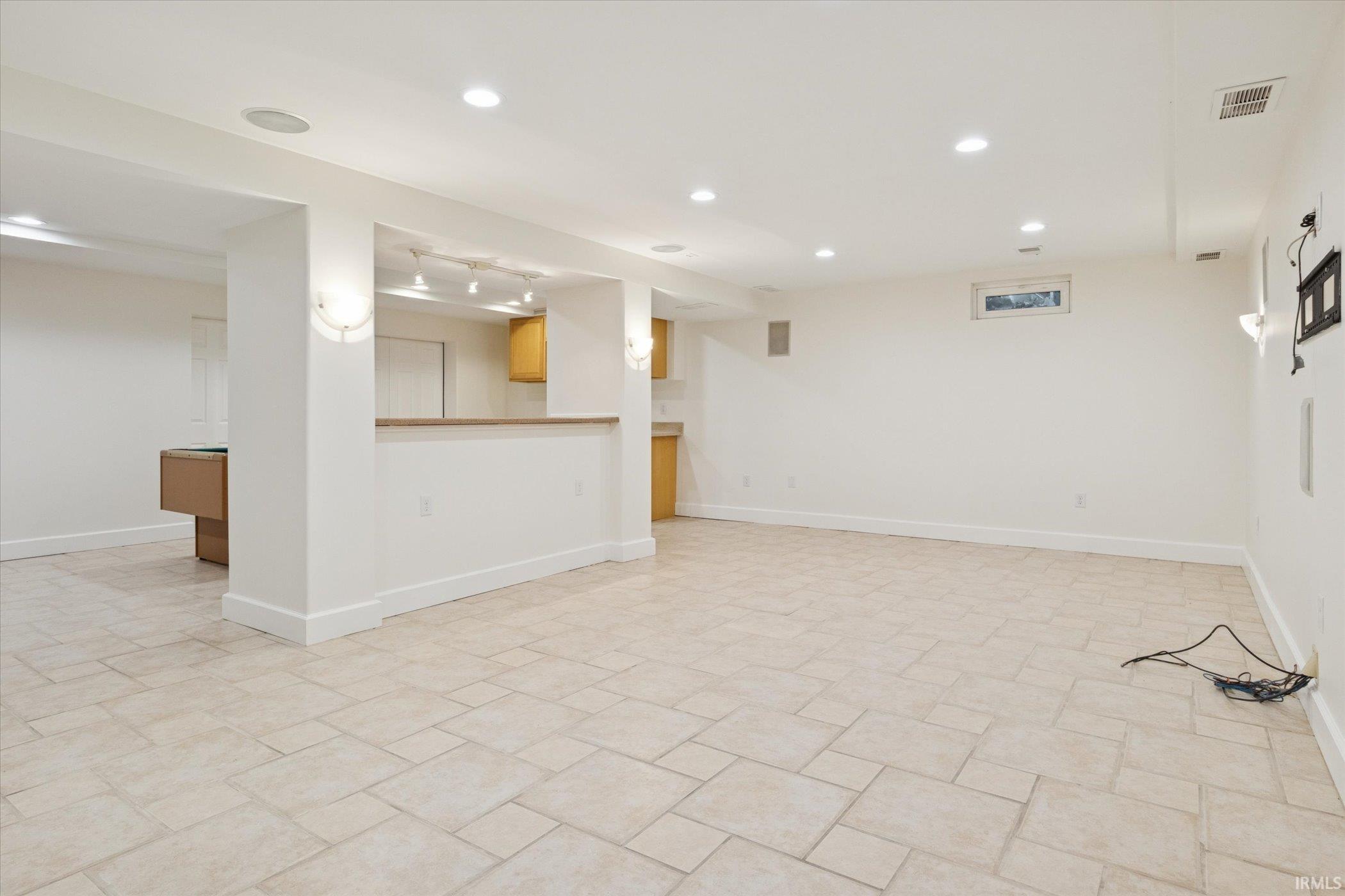 Granger, Indiana 46530, United States, 4 Bedrooms Bedrooms, ,4 BathroomsBathrooms,Residential,Active,247012