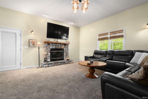 Tiny photo for 15009 Kelly Road, Mishawaka, IN 46544 (MLS # 202619500)