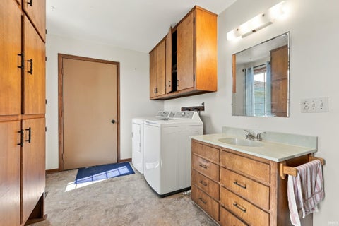 Tiny photo for 17728 Schroeder Road, Decatur, IN 46733 (MLS # 202643569)