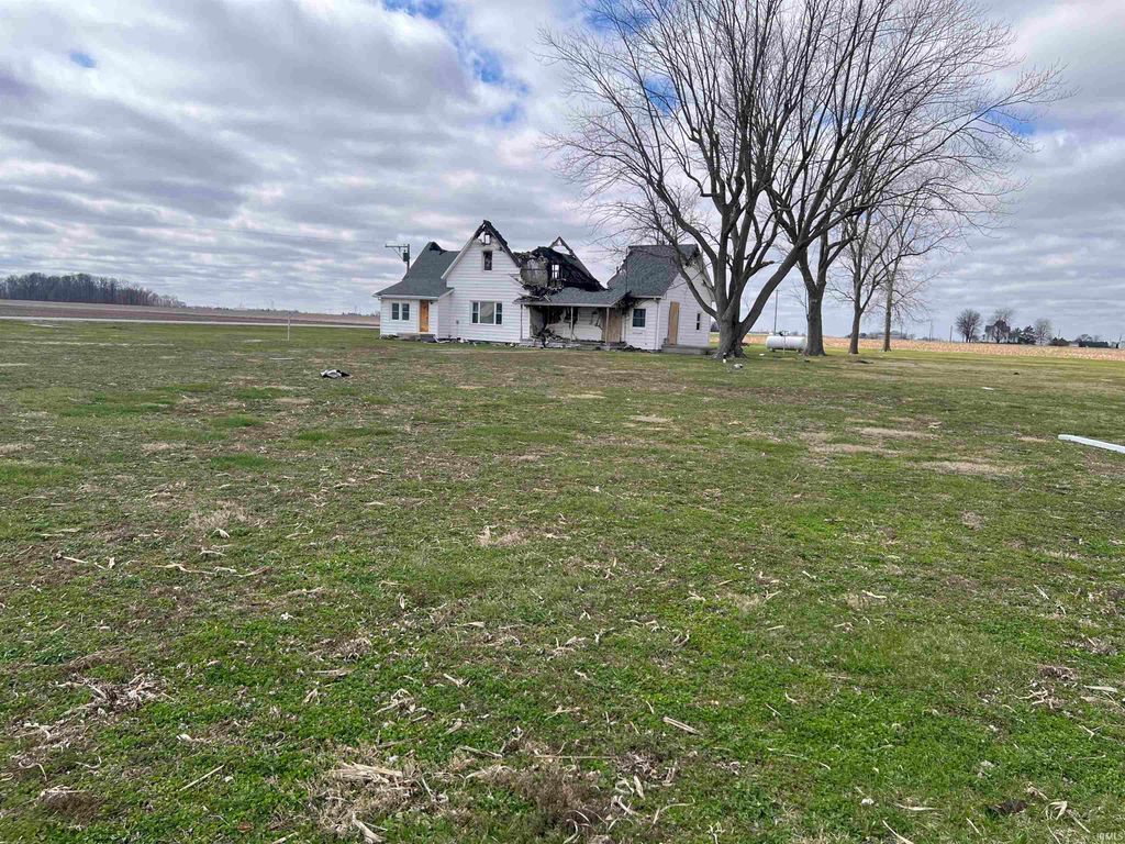 Photo of 10758 E 400 NORTH, Greentown, IN 46936 (MLS # 202609581)