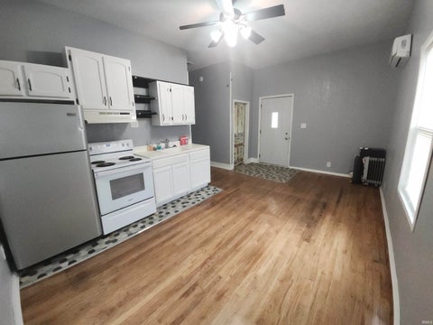 Tiny photo for 503 W Walnut Street #1, Kokomo, IN 46901 (MLS # 202642100)