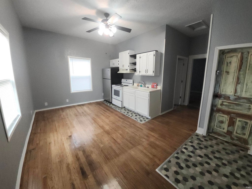 Photo of 503 W Walnut Street #1, Kokomo, IN 46901 (MLS # 202642100)