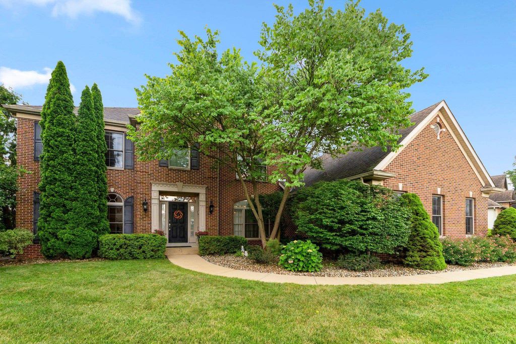 Photo of 10080 Pemburry Drive, Granger, IN 46530 (MLS # 202616423)