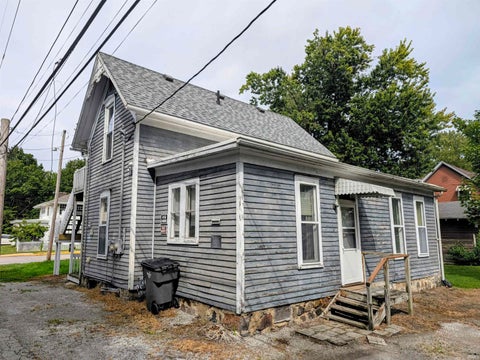 Tiny photo for 310 E Madison Street, Goshen, IN 46528 (MLS # 202637248)