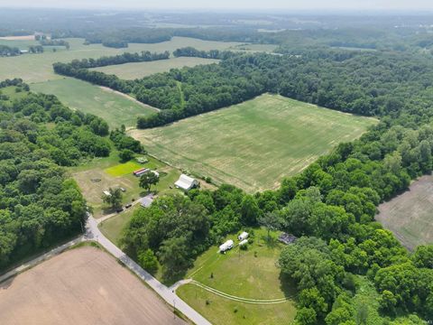 Tiny photo for 5164 E 325 N, Logansport, IN 46947 (MLS # 202607793)