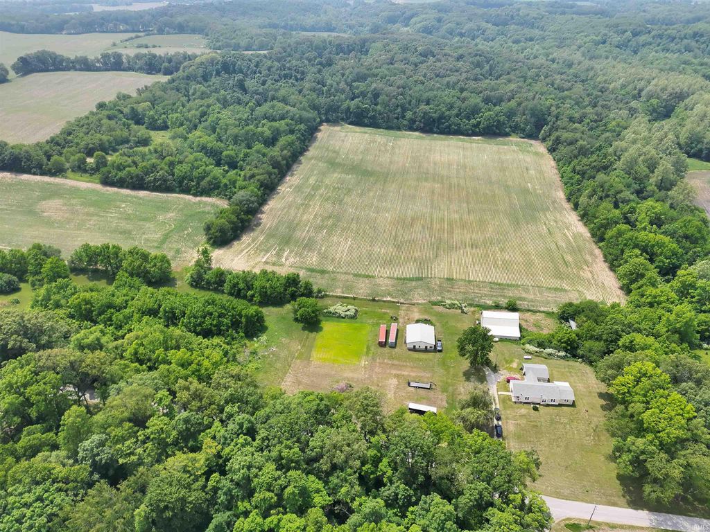 Photo of 5164 E 325 N, Logansport, IN 46947 (MLS # 202607793)