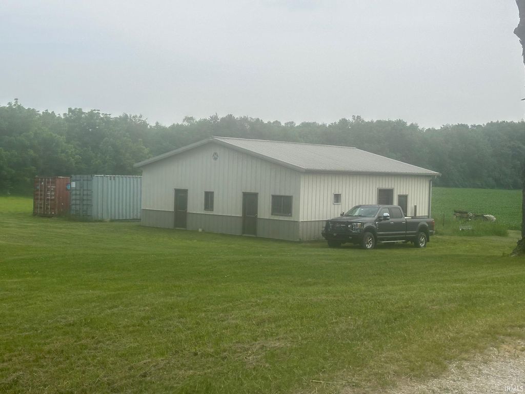 Photo of 5164 E 325 N, Logansport, IN 46947 (MLS # 202607793)