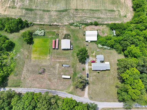 Tiny photo for 5164 E 325 N, Logansport, IN 46947 (MLS # 202607793)