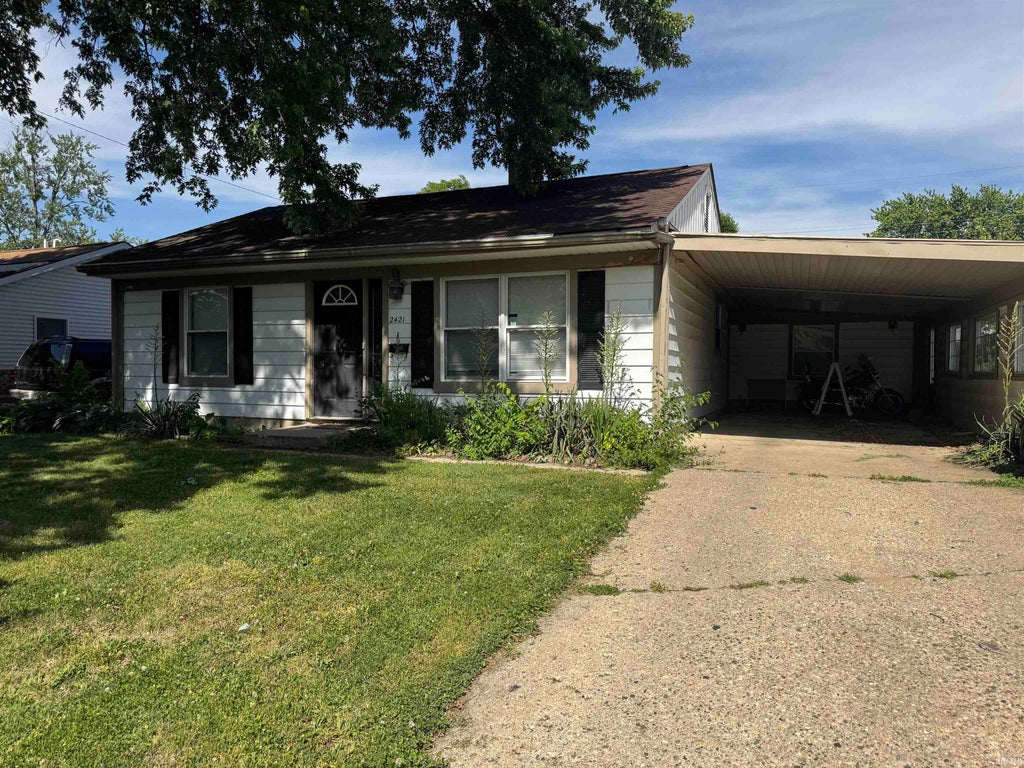 Photo of 2421 Edgelea Drive, Lafayette, IN 47909 (MLS # 202621521)