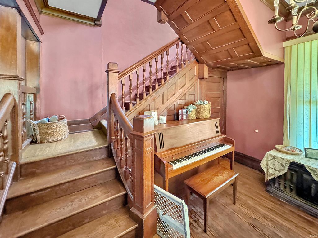 Photo of 903 N Meridian Street, Brazil, IN 47834 (MLS # 202546937)