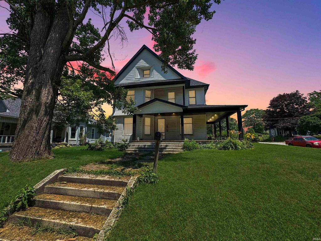 Photo of 903 N Meridian Street, Brazil, IN 47834 (MLS # 202546937)