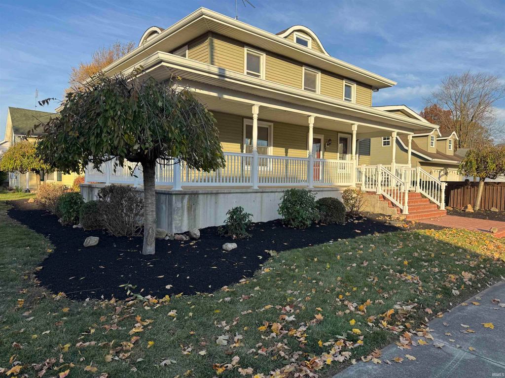 Photo of 102 S VAN BUREN Street, Monroe, IN 46772 (MLS # 202538401)