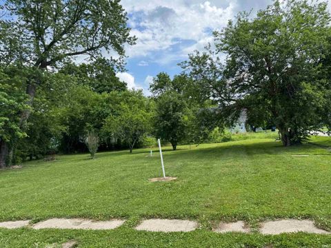 Tiny photo for 195 W SYCAMORE Street, Macy, IN 46951 (MLS # 202525244)