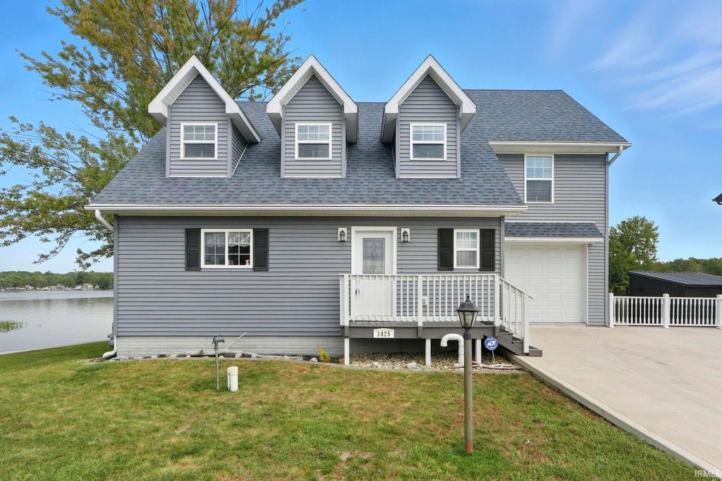 Photo of 1425 E 700 Road, Wolcottville, IN 46795 (MLS # 202607226)