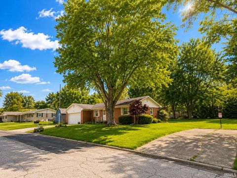 Tiny photo for 316 S Howard Street, Greentown, IN 46936 (MLS # 202619948)