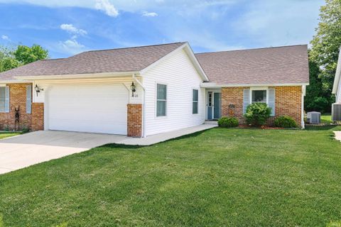 Photo of 3926 S Emilie Court, Bloomington, IN 47401 (MLS # 202616870)