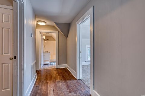 Tiny photo for 2817 W Franklin Street, Evansville, IN 47712 (MLS # 202622473)
