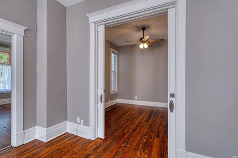 Tiny photo for 2817 W Franklin Street, Evansville, IN 47712 (MLS # 202622473)