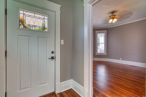 Tiny photo for 2817 W Franklin Street, Evansville, IN 47712 (MLS # 202622473)