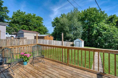 Tiny photo for 2817 W Franklin Street, Evansville, IN 47712 (MLS # 202622473)