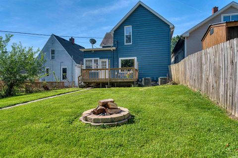 Tiny photo for 2817 W Franklin Street, Evansville, IN 47712 (MLS # 202622473)