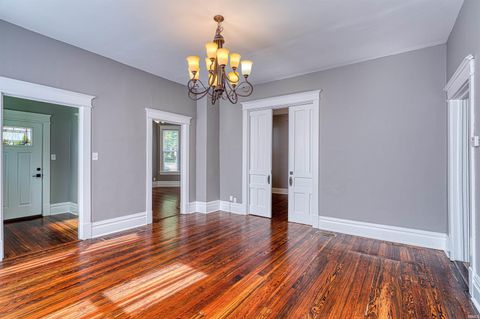 Tiny photo for 2817 W Franklin Street, Evansville, IN 47712 (MLS # 202622473)