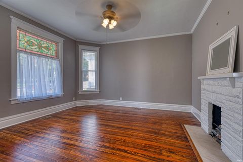 Tiny photo for 2817 W Franklin Street, Evansville, IN 47712 (MLS # 202622473)