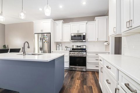 Tiny photo for 1725 Stoneham Drive, Mishawaka, IN 46544 (MLS # 202603978)