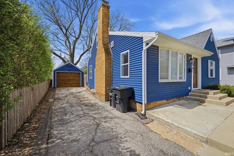Tiny photo for 1406 S 18th Street, Lafayette, IN 47905 (MLS # 202612192)