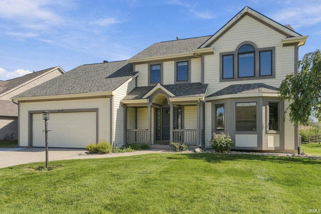 Photo of 2417 W Harbourside Drive, Fort Wayne, IN 46814 (MLS # 202642087)
