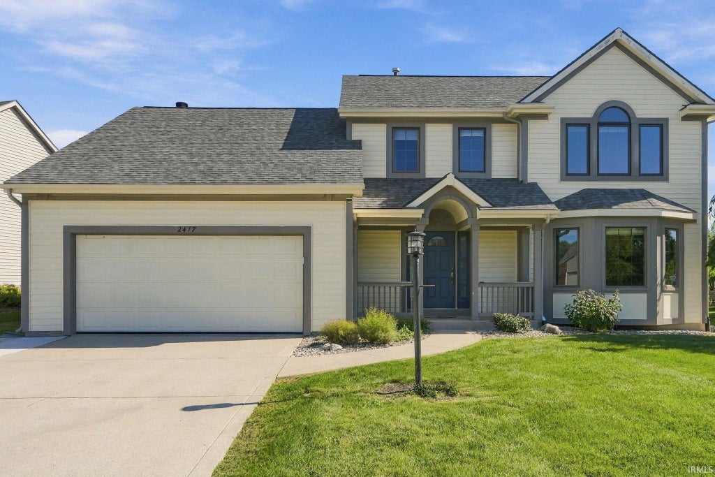 Photo of 2417 W Harbourside Drive, Fort Wayne, IN 46814 (MLS # 202642087)