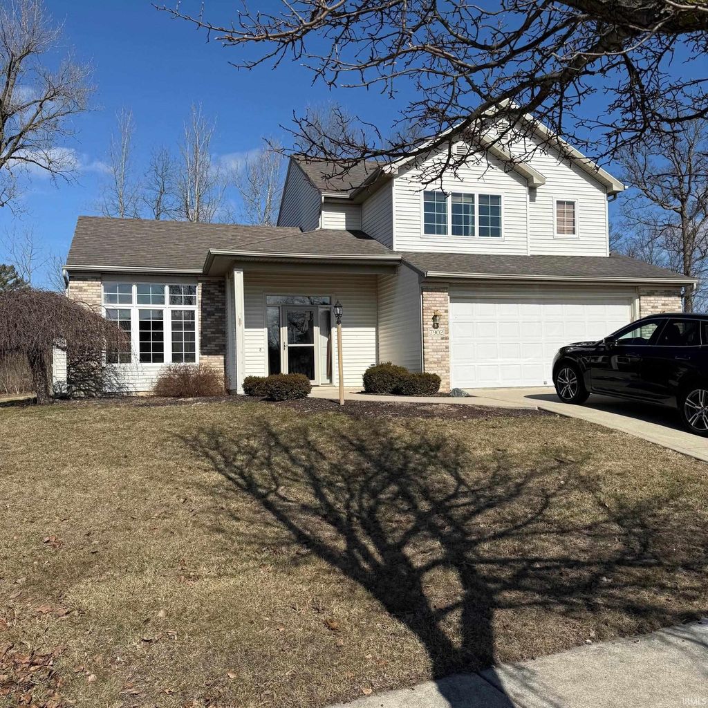 Photo of 7902 Berryhill Court, Fort Wayne, IN 46825 (MLS # 202606464)